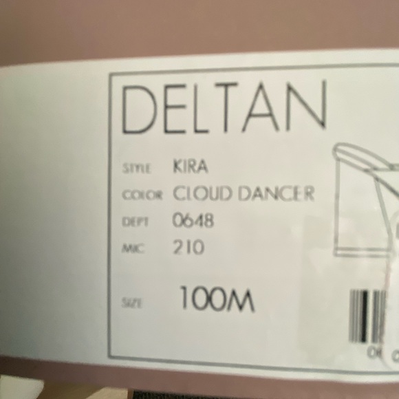 Women Heels - Picture 7 of 7